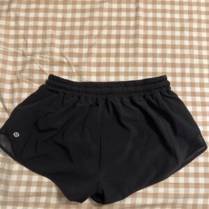 lululemon athletica Hotty Hot 2”
